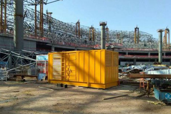 永靖发电机出租如何判断空气滤清器是否需要更换？